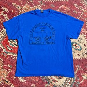 Blue Gildan 100% cotton Oregon short sleeve graphic tee